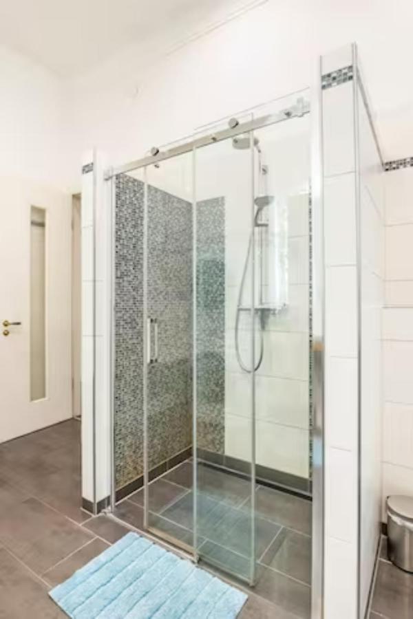 Grosszuegige 185M2-Altbauwohnung In Bestlage 7Zimmer-2Baeder-2Kuechen-2Wcs Αμβούργο Εξωτερικό φωτογραφία